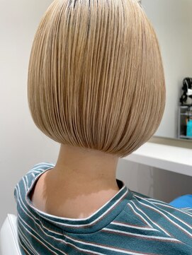 コルソ バイ ケーツー(CORSO by k-two) ショートボブ*ハイトーン*ブロンド*髪質改善トリートメント