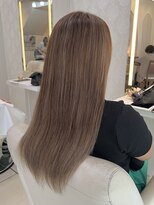フレア(FLAiR) 20代立体的に明るく見える色落ち可愛いホワイトベージュカラー