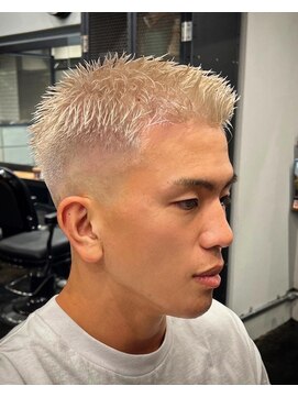 ビンゴ(BINGO) 1271グレーベージュハイトーンカラー韓国バーバー短髪ショート