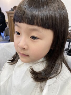 レイリー(LAiLy) キッズ 可愛い パッツン個性派前髪