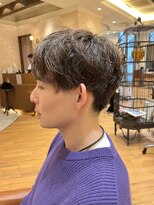 ビュートリアム265(BEAUTRIUM 265) マッシュパーマ ゆるめツイスパ ツーブロックマッシュ ベージュ