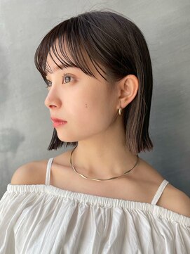 ガーデンヨコハマ(GARDEN YOKOHAMA) 切りっぱなしタッセルボブ外ハネオリーブベージュ束感前髪