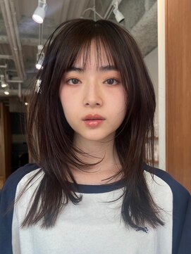 ノイカーム(noi Calm) 顔周りレイヤーカットくびれヘアミルクティーベージュカラー