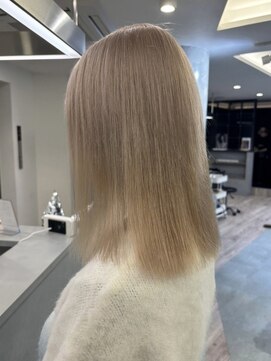 ルーブ トウキョウ(Loob. TOKYO) ハイトーンカラーミルクティーベージュピンクベージュ韓国30代