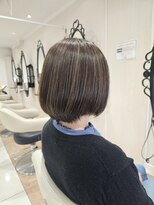 アッシュ 二俣川南口店(Ash)&nbsp;40代50代60代/白髪ぼかしハイライト/ナチュラル内巻きボブ