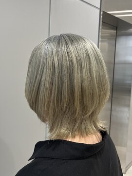 ザザ 高田馬場(ZA/ZA) 脱白髪染め　ハイトーン白髪ぼかし