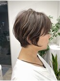 大人美人ショート/レイヤーカット/白髪ぼかし博多