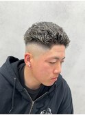 ホワイトハイライト極道パーマ