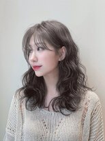 セブンルックス(7LOOKS) 【レイヤー】シルバーグレー×ミディアムパーマ