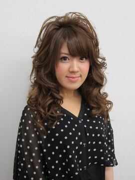 美容室イーナ(e na) らぶり～巻きスジ盛り☆