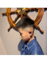 バーバー スタジオ ラフテル(Barber Studio RAFTEL)&nbsp;王冠スキンフェードキッズカット