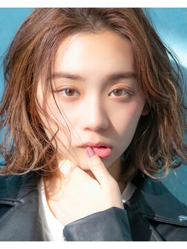 レーヴバイロンド 仙台(Reve by Lond) 抜け感ある大人の表情 ゆるふわボブ