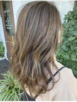 ヴィアンカ(Vianca)&nbsp;ゆるふわレイヤースタイル