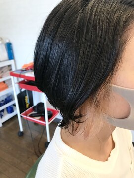 ヒッピーヘアー(Hippie Hair) くびれボブ インナーカラー