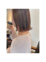 パインズループ(PINES LOOP)&nbsp;外ハネスタイル。