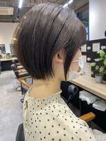 ジーニー 横浜(giinii)&nbsp;20代30代40代_小顔ショート_ダークカラー【横浜】ryota_hair