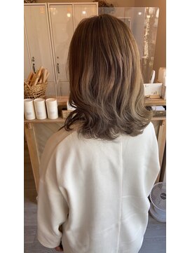 キキ(kiki) シアベージュ*#ベージュカラー#三重