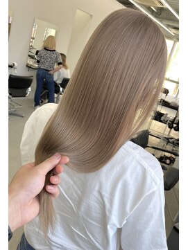 エゴル ナゴヤサカエ(ENGOL NAGOYA SAKAE) ミルクティーベージュ/ハイトーンカラー