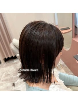 フラワーズ(Flowers) 切りっぱなし　ミディアム　10代　20代　30代　40代　横須賀中央