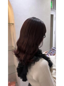 カラークチュール(Color Couture) ミディアムヘア/暗めカラー/デザインカラー/縮毛矯正/くびれヘア