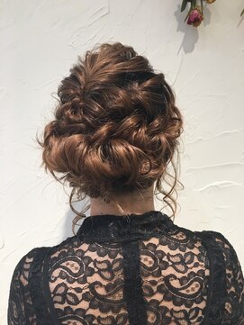 ネオリーブニコ 大井町店(Neolive Nico) 【neolive nico 大井町店】結婚式　２次会　ルーズヘアセット