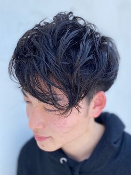 ヴァリエ(VARIE) メンズ外国人風パーマ