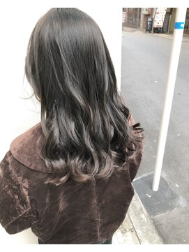 モルニ(MORNI) アッシュグレー_マロンベージュ Aラインボブ かきあげ