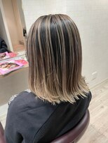 コワファーストナガサキシャンプーボーイ(COIFF1RST NAGASAKI SHAMPOO BOY)&nbsp;バレイヤージュ×ミルクティーベージュ