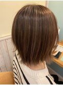 くすみベージュボブ