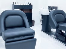 ジョリ(Jolie)の雰囲気（フラットタイプのシャンプー台で最高の癒し空間）