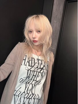 ヌル 原宿店(Null) ウルフ[ウルフカット/ケアブリーチ/エンドカラー]