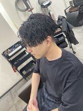 （メンズヘア紹介）ずーっと大人気の縦落ちツイストスパイラル