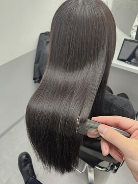 トッカ 茨木(tocca) 【tocca茨木 篠原】どんな髪でも艶々になる業界最高峰髪質改善