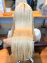 アン ブリーチ(UN BLEACH)&nbsp;ブリーチカラー×ブロンド髪質改善Tr【高木】