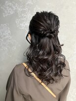 kotona【コトナ】&nbsp;ハーフアップヘアアレンジハーフアップヘアセット結婚式ゲスト
