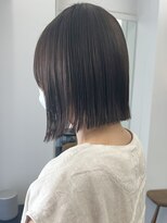 シベルバレー 横浜(sibell)&nbsp;20代30代切りっぱなしボブタッセルボブ顔周りレイヤーオリーブ