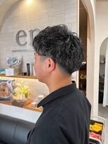 エン(en.) 【ビジネス×カジュアル】ON/OFF決まる、大人のスマートショート