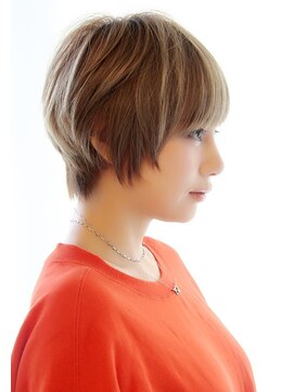 レウナ 外苑前(Reuna) 【30代・40代・50代】大人女性に人気ひし形ショート