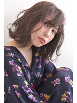 ランプヘアーデザイン(LAMP HAIR DESIGN) 「中山啓祐」伸ばしかけ外ハネミディアム