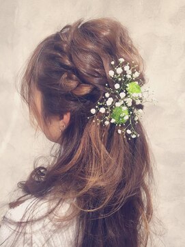 ボヌールヘア(BONHEUR HAIR) ハーフアップ