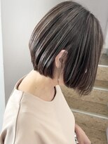 リルア 博多(LIRUA)&nbsp;ハイライト×前下がりボブ