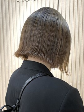 ロンドプロフィール 浦和(Lond profil) 透明感グレージュ　切りっぱなしボブ