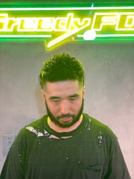 グリーディーフォックス 代々木(Greedy FOX) アップバング/ツーブロックマッシュ/束感/波巻き[シェービング]