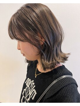 トリコ ショップアンドヘアサロン(tricot shop hair salon) 透明感たっぷりオリーブベージュ