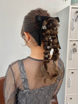 ルーナ(Luna) ツインポニーテール ヘアセット