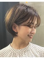 リアン アオヤマ(Liun aoyama) ショートボブ/耳かけ/ひし形シルエット/前髪あり