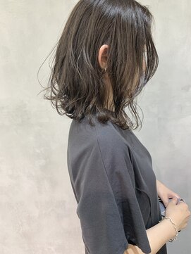 キチ(kichi.) [kichi.] ロブ×柔らかグレージュ