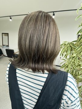 ハイライト 鳥取市店 ブリーチハイライト＋オンカラーコース〈白髪ぼかし〉〈ERINA〉