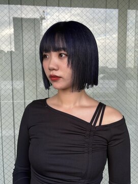 ザ オーダー(THE ORDER) 大人ネイビー×ボブ/ブリーチあり