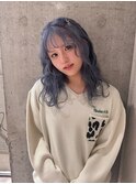ペールブルー